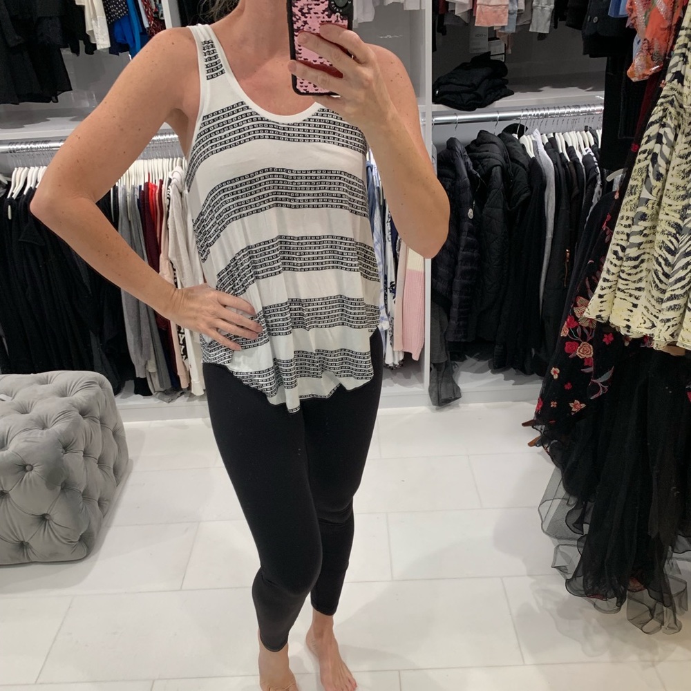 Cute seafolly tank top.